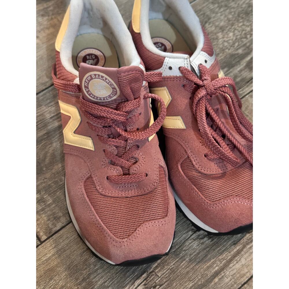 New Balance 574 Women's Pink & Yellow Suede Athletic Sneaker Shoes Size 9 - Picture 2 of 10